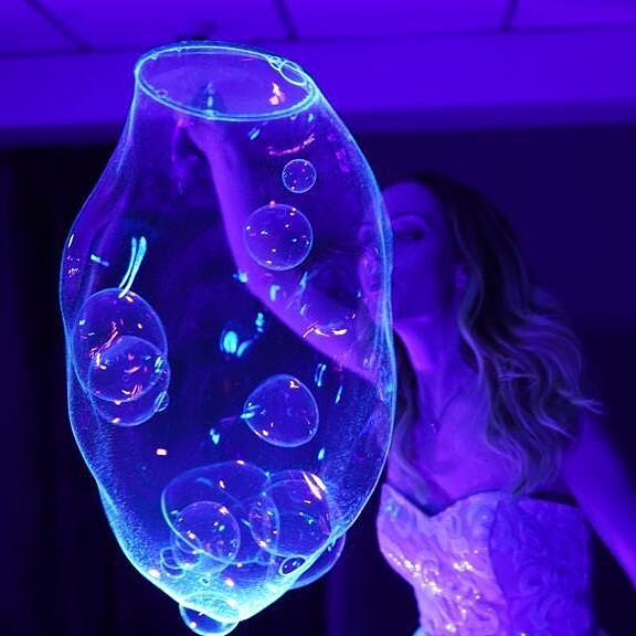 Seifenblasenshow neon